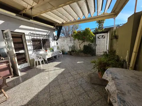 Depto Tipo Casa en Venta en Haedo, USD 75.000