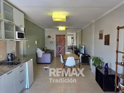 Departamento en Alquiler con 1 cochera