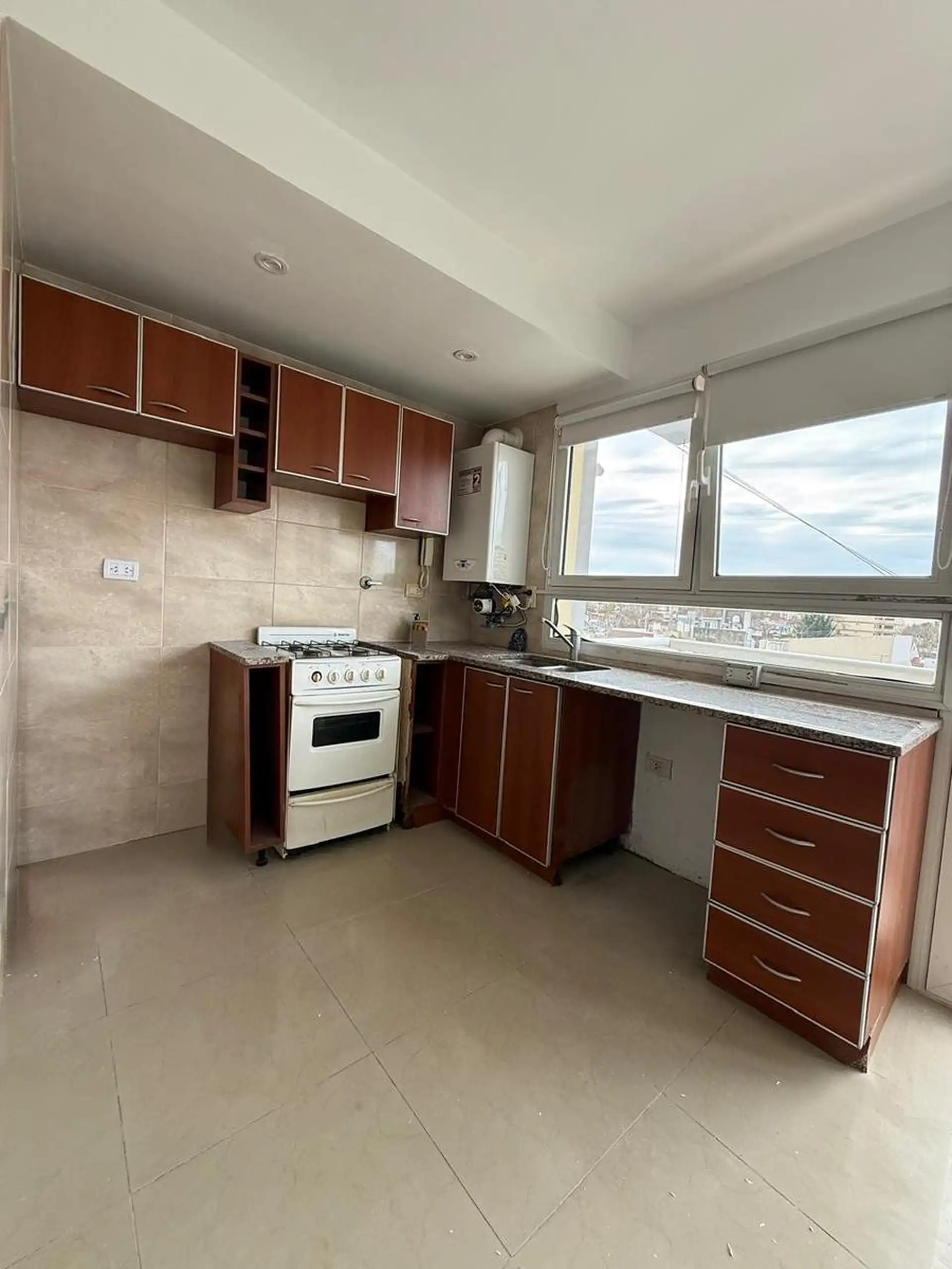 Departamento alquiler 3 ambientes con balcon y cochera