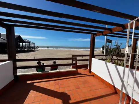 Dto 3 ambientes con cochera