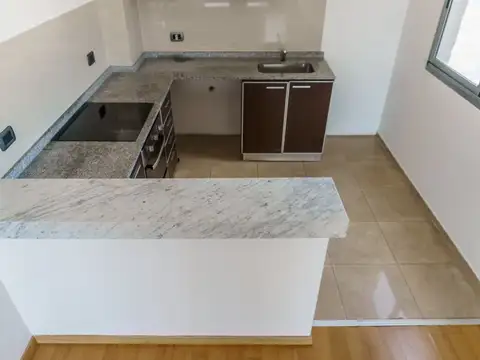 Venta Depto 2 ambientes balcón en San Cristóbal