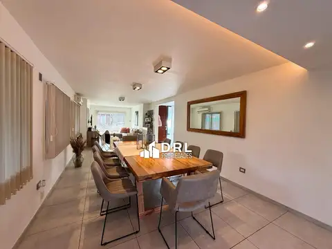 Casa 7 ambientes con 3 baños