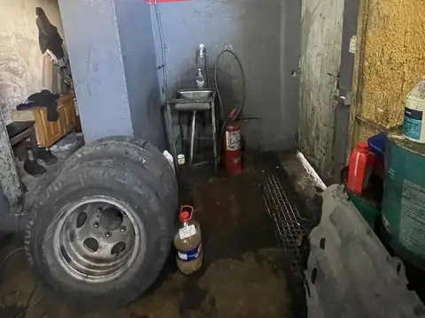 Galpon en Venta 50  mts Fondo