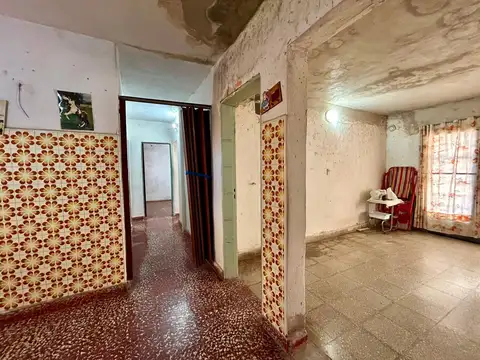 VENTA CASA A REFACCIONAR LICEO II - CON ESCRITURA