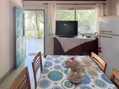 Casa 3 ambientes con 1 baño