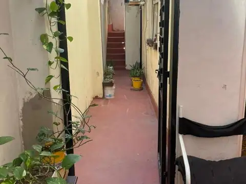 Depto Tipo Casa en Venta 56 años