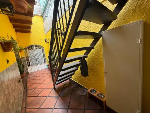 Depto Tipo Casa 4 ambientes con 1 baño