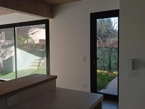 Casa en Venta en Barrio Parque Leloir, USD 225.000