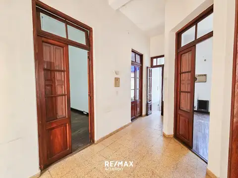 Casa 5 ambientes con 1 baño