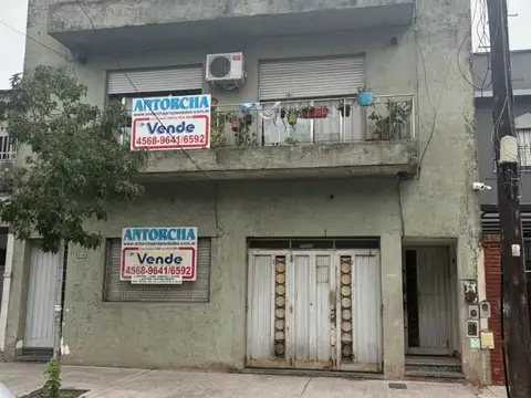 CASA MULTIFAMILIAR 2 VIVIENDAS GARAJE Y GALPON PATIO Y TERRA