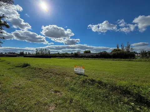 Terreno de 1000 m2 en Loteo Jockey Club