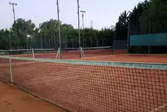 Actividades deportivas futbol, voley, paddle, polo, basquet, hockey en Barrio Privado Sausalito en G.B.A. Zona Norte