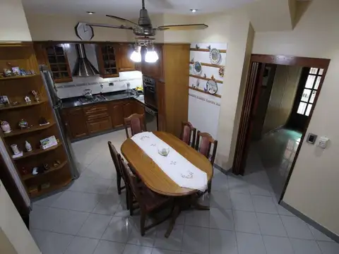 Depto Tipo Casa en Venta de 6 ambientes