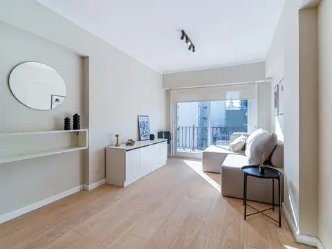 Venta - Departamento 3 ambientes - Al frente - Plaza Colon