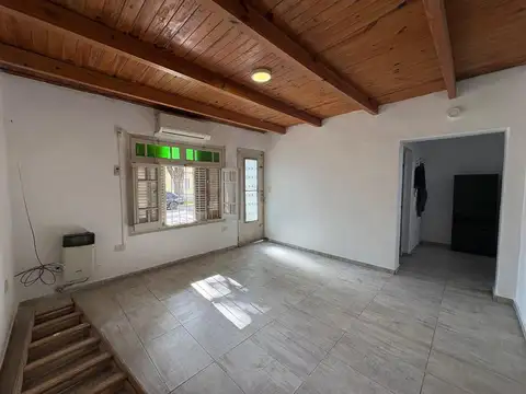 Casa en Alquiler en Echesortu, $ 550.000