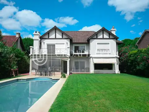 Casa en venta 7 ambientes en Club de Campo Pueyrredon Pilar