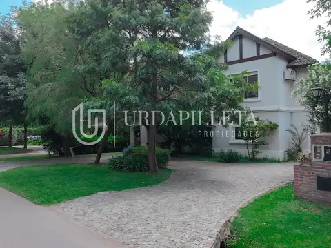 Casa en Venta Pilar