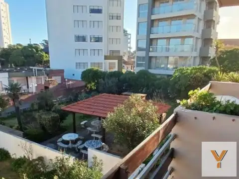 Avenida 1 e/ 110 y 111