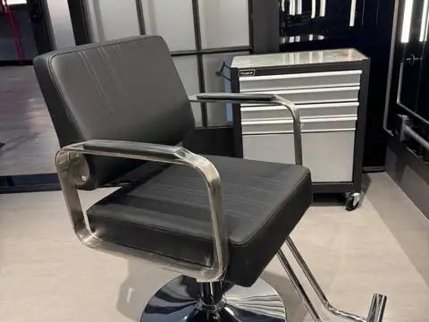 Alquiler de local para peluquería en Cordón