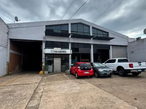 LCF A172 - GALPÓN EN ALQUILER - AV. URUGUAY