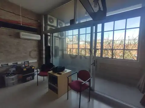 VENTA DEPARTAMENTO CON BALCÓN AL FRENTE APTO PROFESIONAL