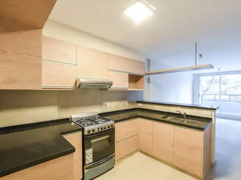VENTA - Departamento 1 dormitorio con doble balcón - Martin, Rosario.