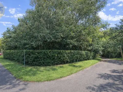 Lote en esquina en venta – Manuel B. Gonnet