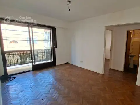 Departamento 2 Ambientes al Frente con Cochera