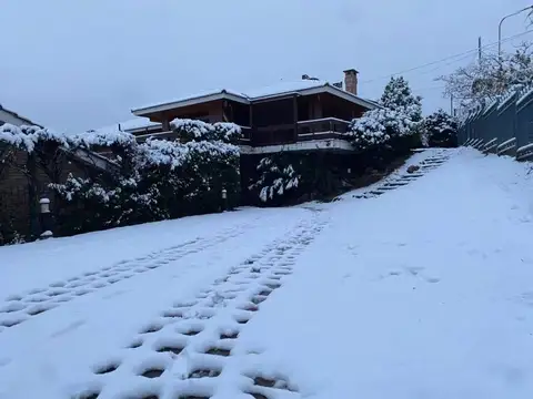 VENTA CASA 490 M2 COSTA AZUL VILLA CARLOS PAZ