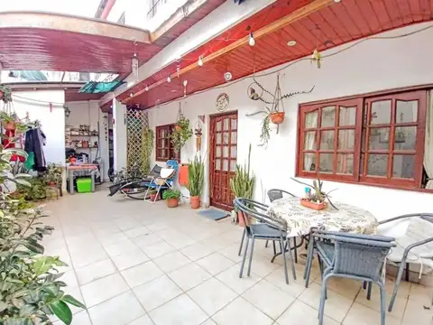 Depto Tipo Casa en Venta de 5 ambientes