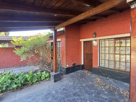 CASA AMPLIA EN ALQUILER EN ITUZAINGO