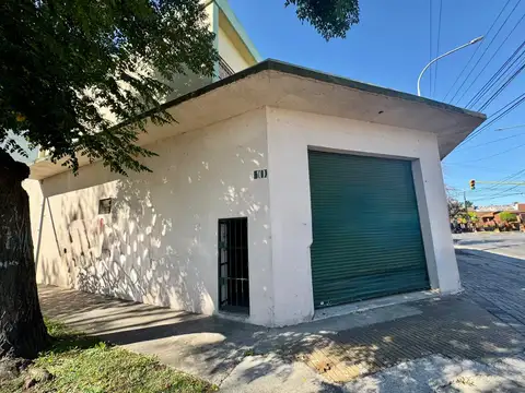 Local en alquiler en Av. 14 Berazategui