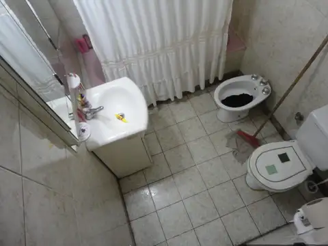 Depto Tipo Casa en Venta de 4 ambientes