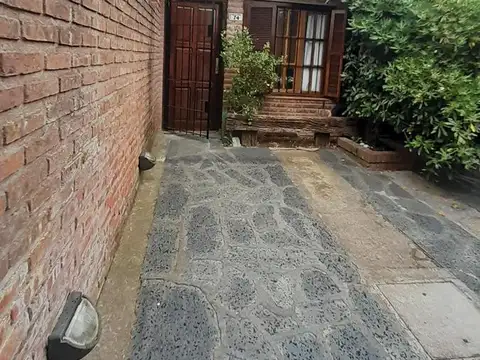 Triplex en venta - 3 Dormitorios 2 Baños - Cochera - 113Mts2 - Mar de Ajó