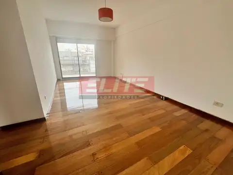 Depto 3 amb en PISO ALTO con balcón aterrazado al frente