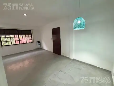 Venta Olivos PH 4 ambientes   jardín sin expensas