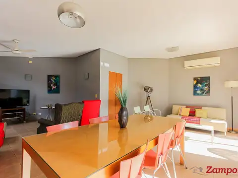 Casa 5 ambientes con 2 baños