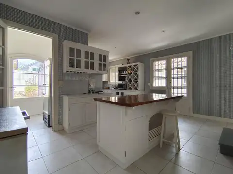 Casa en Venta en Mar Del Plata, USD 1.400.000