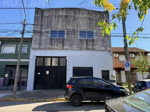 Inmueble Multiuso 440  mts2 cub  EN VENTA  EN MUNRO