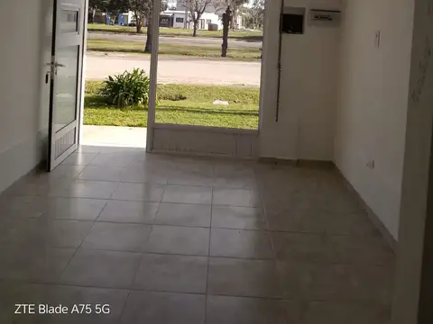 SE ALQUILA LOCAL FRENTE A RUTA 205 SPEGAZZINI