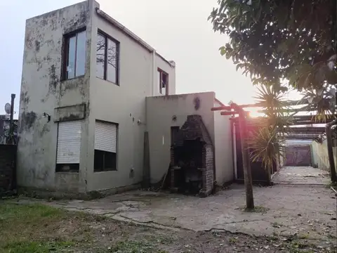 PH en venta - 2 Dormitorios 1 Baño - La Plata