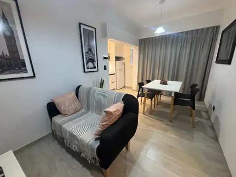 Venta Departamento 2 ambientes. Reciclado. Zona Centro
