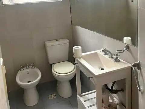 Depto Tipo Casa en Alquiler 60 años