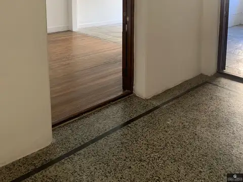 Depto Tipo Casa en Venta 40 años