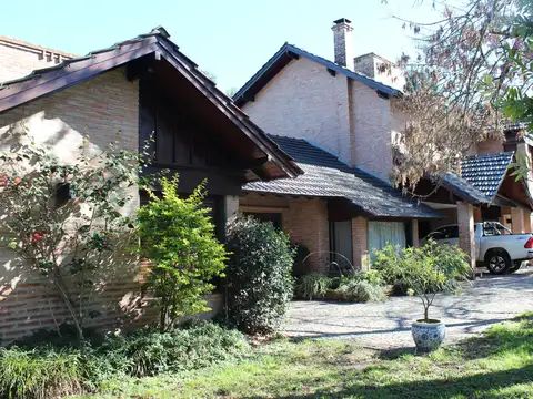 Casa en Alquiler al Oeste