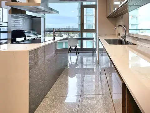 Departamento en Venta con 2 cocheras