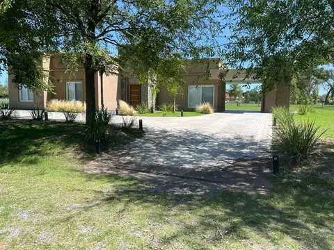 Casa en Alquiler de 3 dormitorios