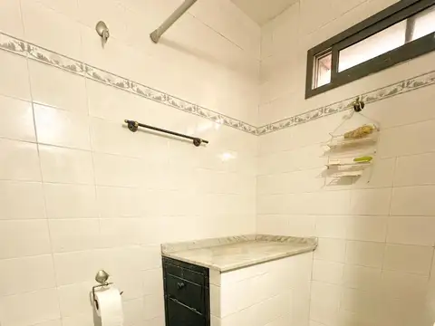 2 AMB. AL FRENTE! EXCELENTE UBICACION! IDEAL INVERSOR!