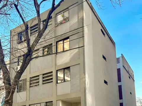 2 AMB. AL FRENTE! EXCELENTE UBICACION! IDEAL INVERSOR!