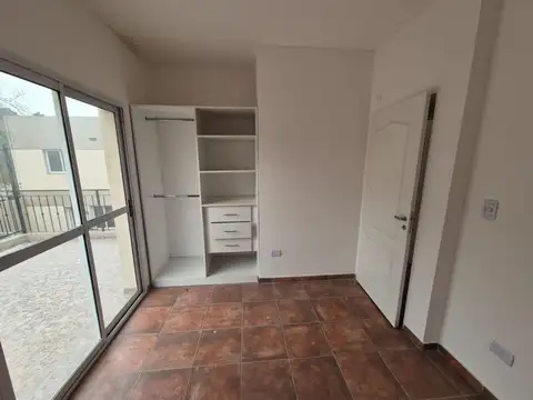 Departamento 3 ambientes con 2 baños